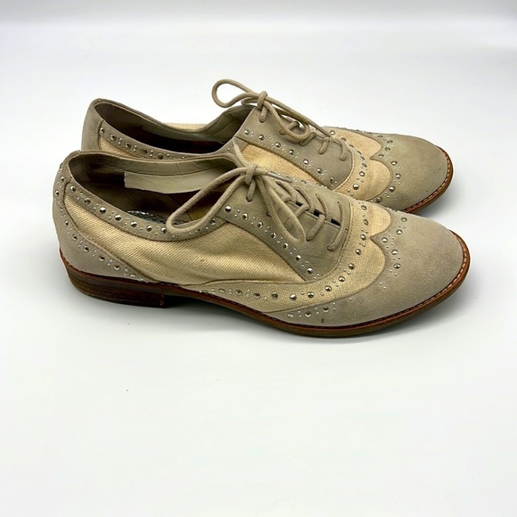Gianni Bini - Tan And Gray Suede And Canvas Studded Oxford Loafer size 9 - Picture 1 of 15